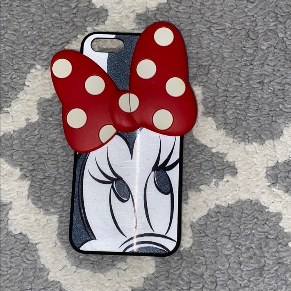 MINNIE IPHONE SE CASE🥺